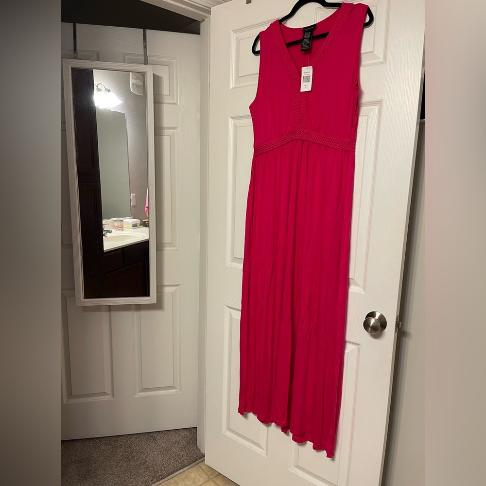 Spense Fuchsia Sleeveless Maxi Dress